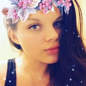 Meet your Posher, Michaela